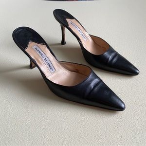 Manolo Blahnik Pointed Toe Kitten Heel Mules | 5.5